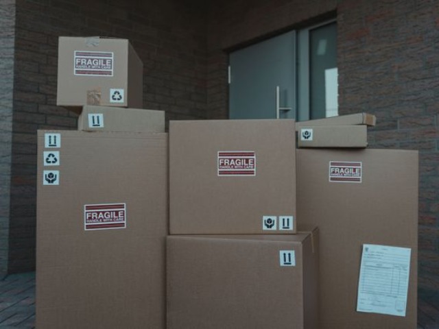 Te weinig ruimte in je bedrijf? Huur een opslagbox in plaats van een groter pand